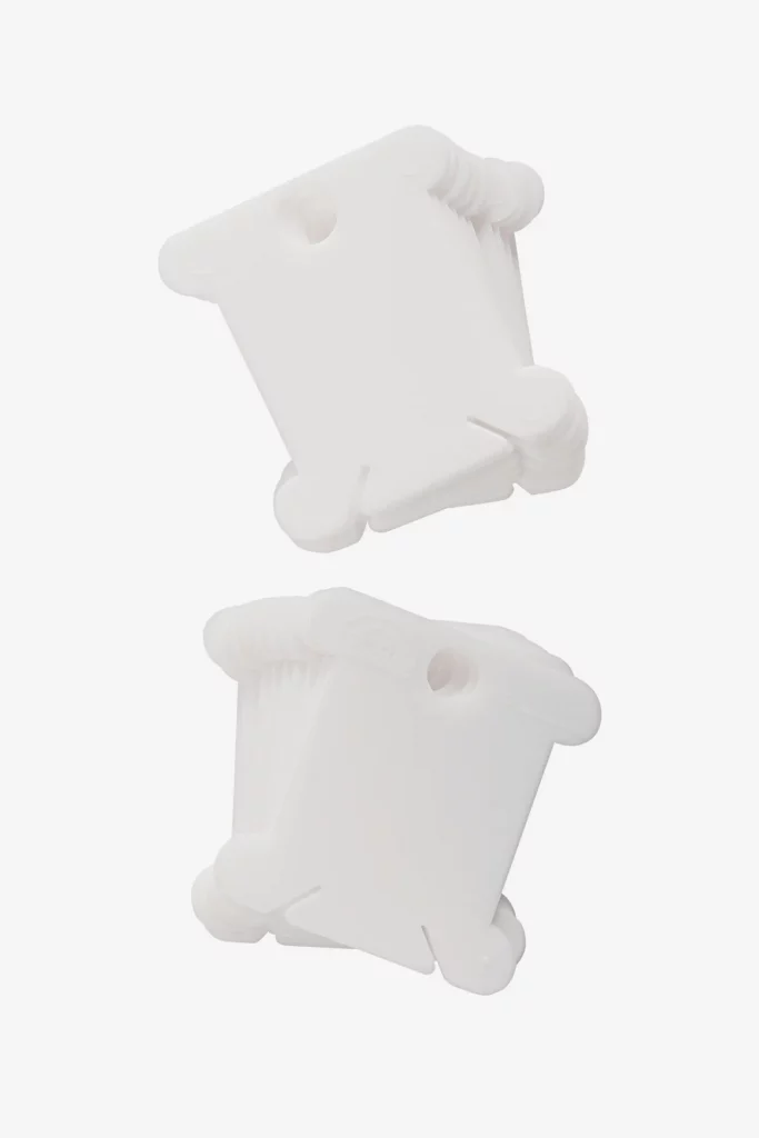 DMC Plastic Bobbins (28)