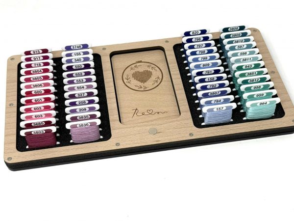 Pip&Chip Large Working Tray for Cross Stitch and Embroidery (holds x48 bobbins)